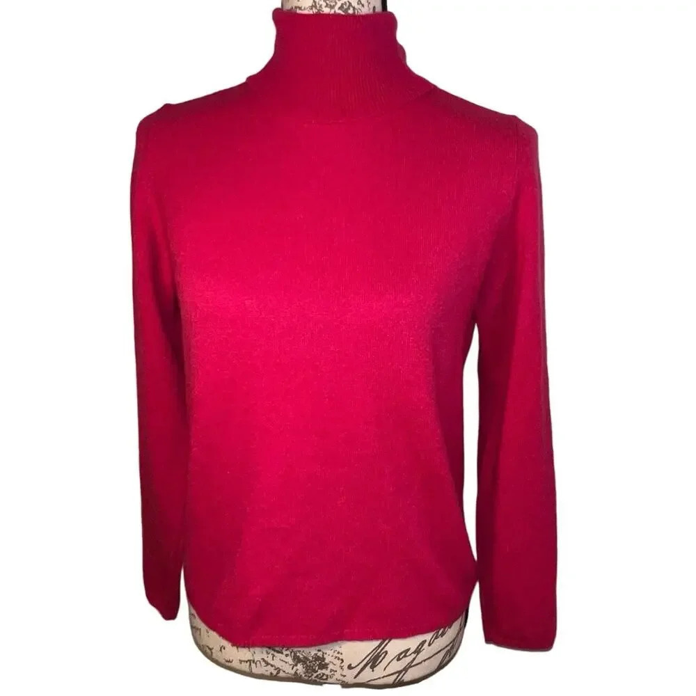 Valerie Stevens ,S‎ Vintage cashmere long sleeve turtleneck raspberry sweater ￼￼
